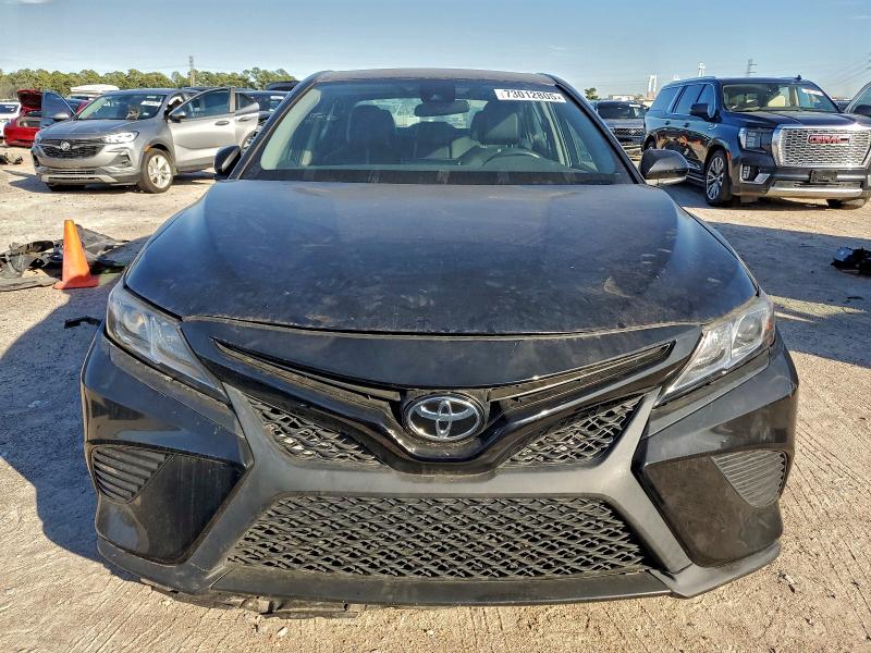 Фото 5 - TOYOTA CAMRY