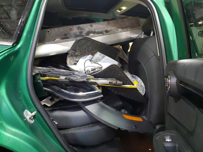 Фото 10 - MINI COOPER