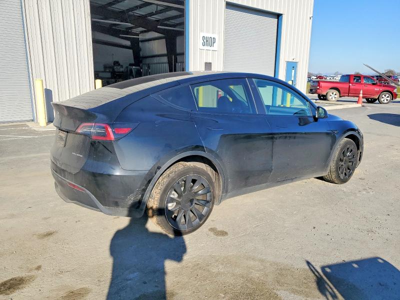 Фото 3 - TESLA MODEL Y