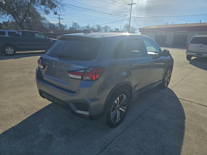 Фото 4 - MITSUBISHI OUTLANDER