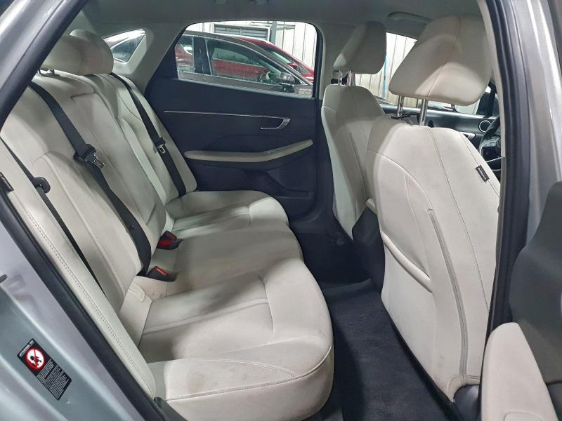 Фото 10 - HYUNDAI SONATA