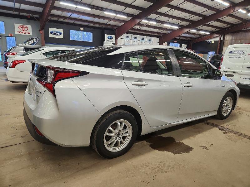 Фото 3 - TOYOTA PRIUS