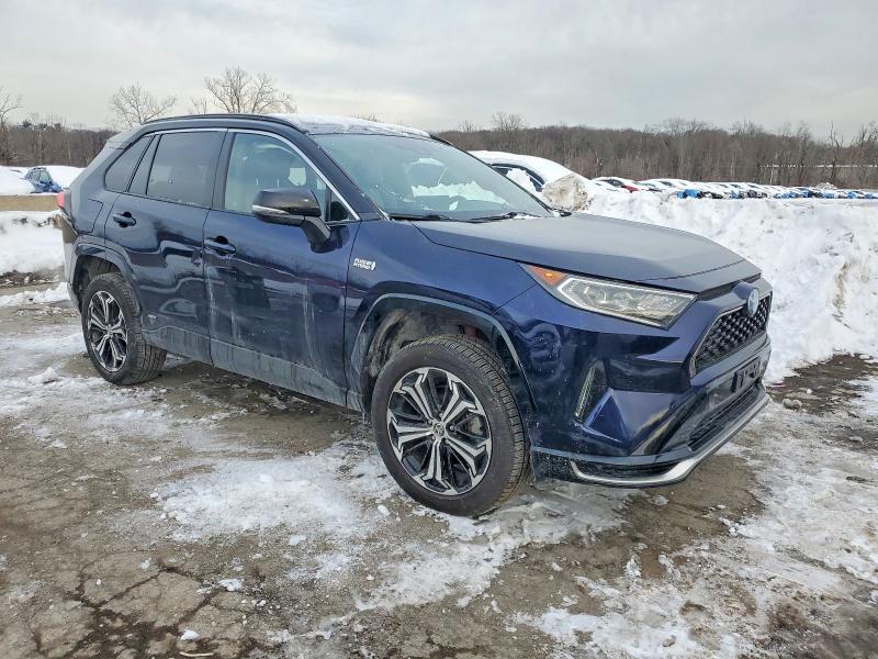 Фото 4 - TOYOTA RAV4