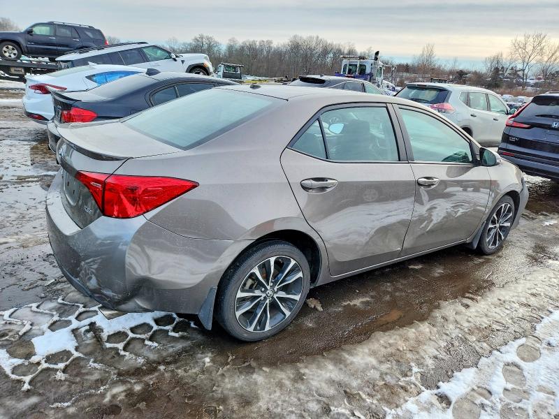 Фото 3 - TOYOTA COROLLA