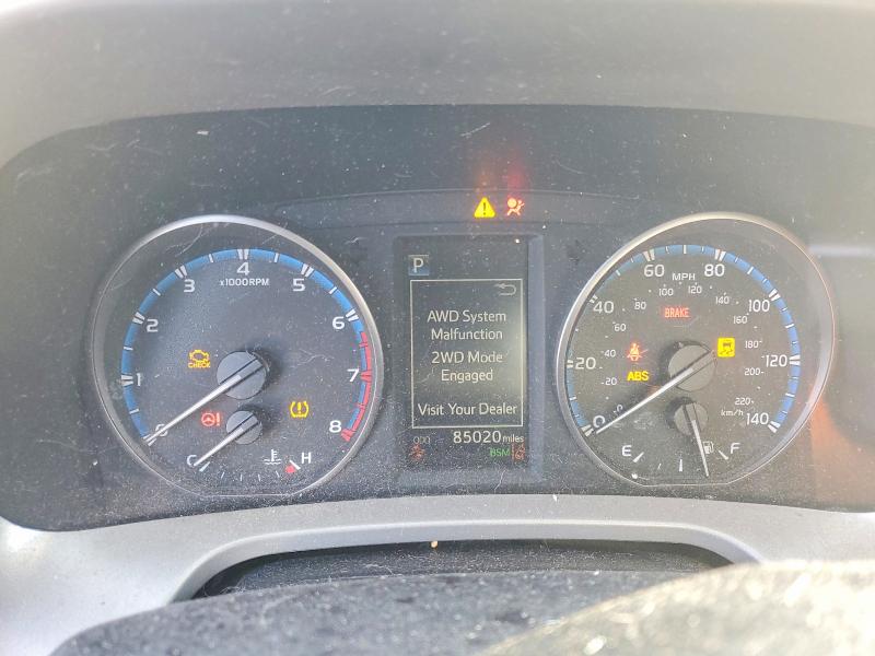 Фото 9 - TOYOTA RAV4