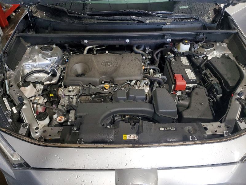 Фото 11 - TOYOTA RAV4