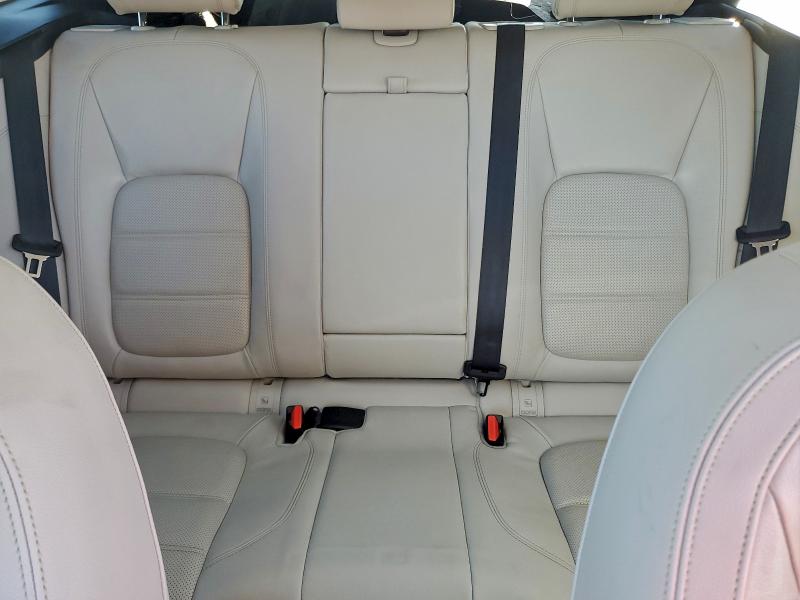 Фото 10 - JAGUAR F-PACE