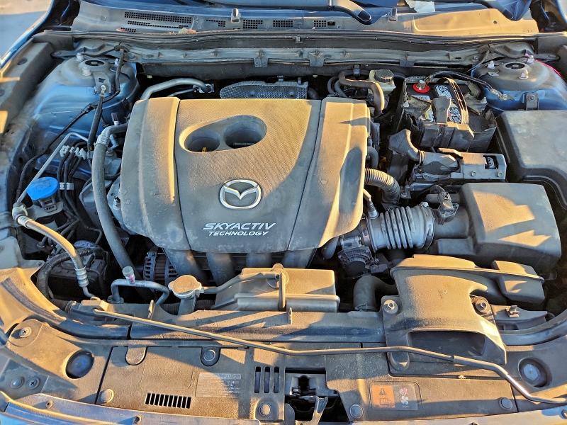 Фото 11 - MAZDA 3