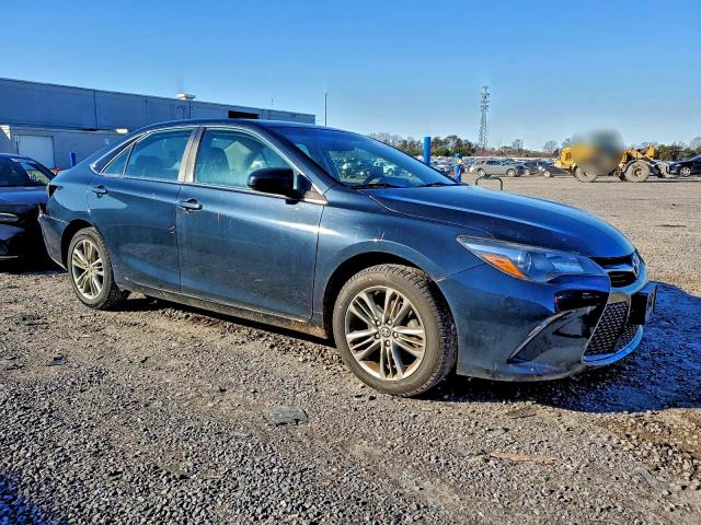 Фото 4 - TOYOTA CAMRY