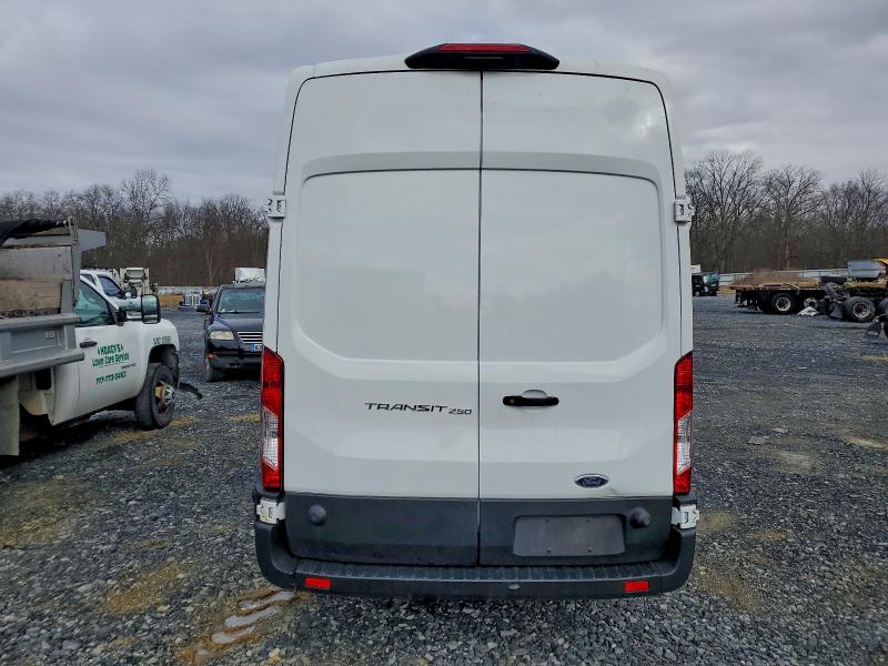 Фото 6 - FORD TRANSIT