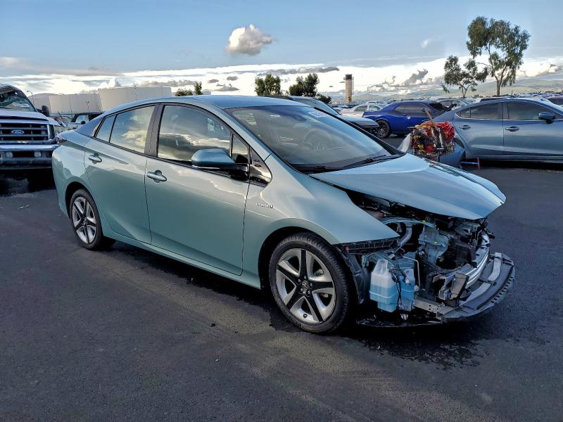 Фото 4 - TOYOTA PRIUS