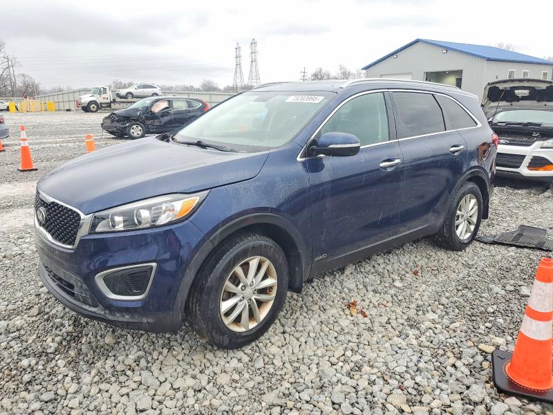 Фото 1 - KIA SORENTO