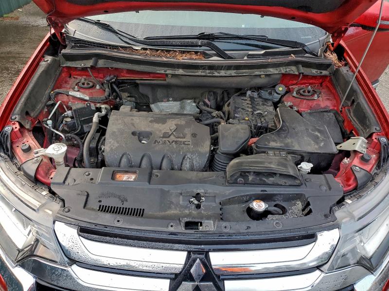 Фото 12 - MITSUBISHI OUTLANDER