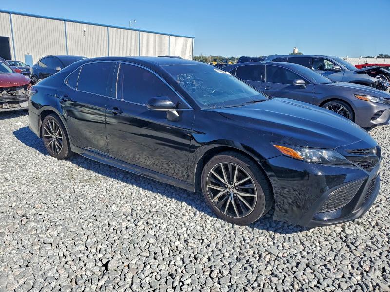 Фото 4 - TOYOTA CAMRY