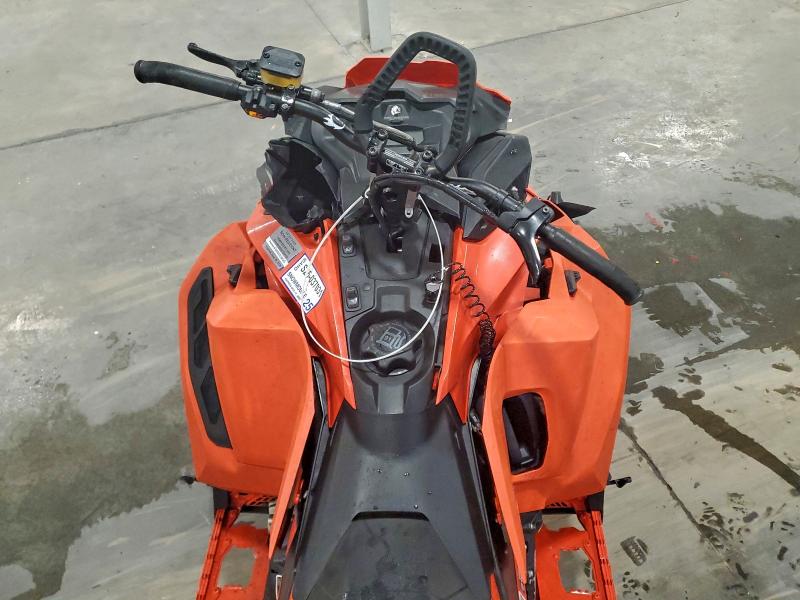 SKI-DOO SNOWMOBILE 2019