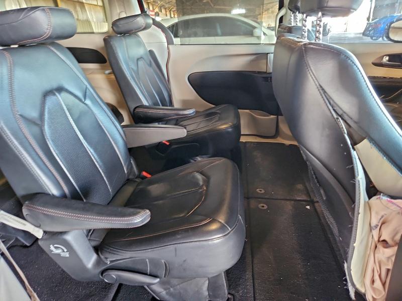 Фото 11 - CHRYSLER PACIFICA