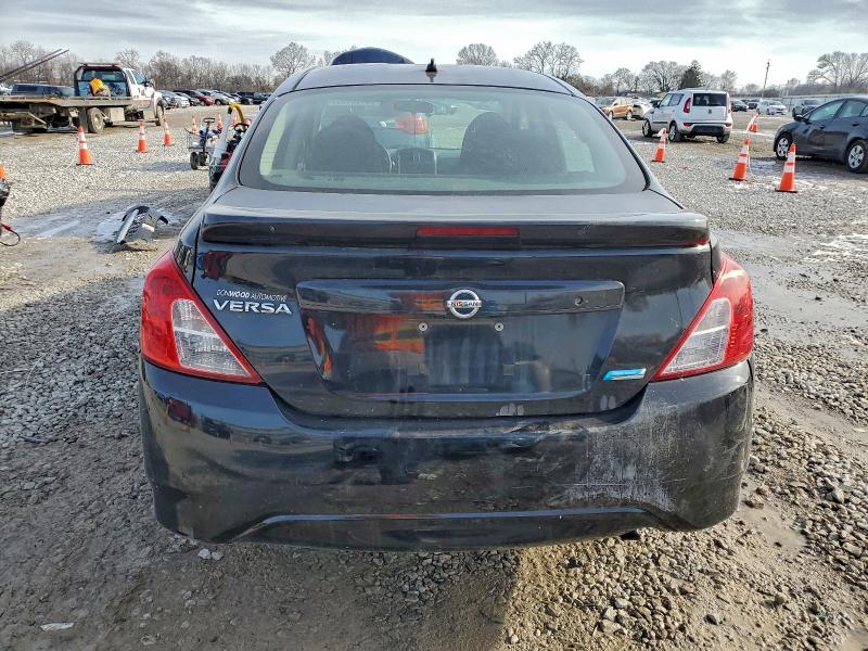 Фото 6 - NISSAN VERSA