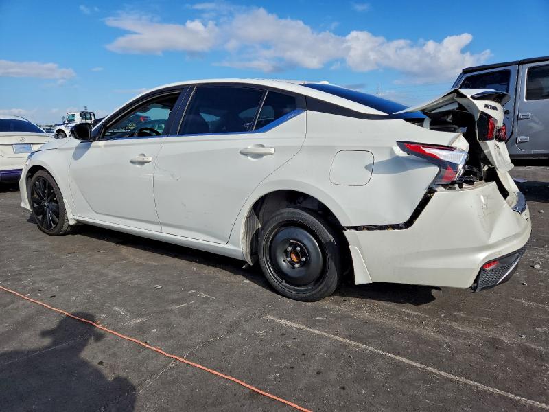 Фото 2 - NISSAN ALTIMA