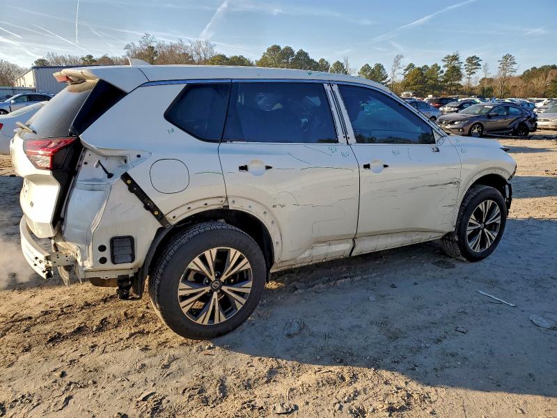 Фото 3 - NISSAN ROGUE