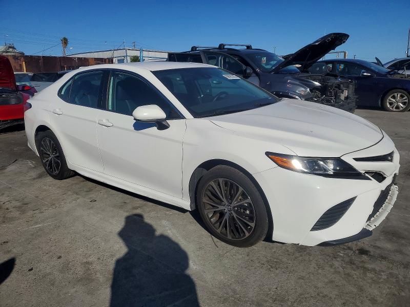 Фото 4 - TOYOTA CAMRY