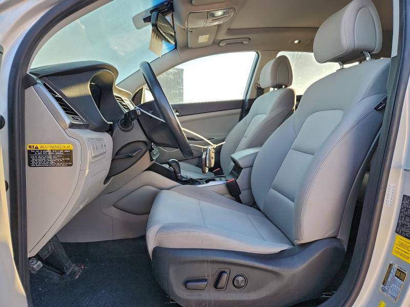 Фото 7 - HYUNDAI TUCSON