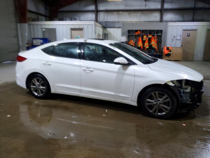 Фото 4 - HYUNDAI ELANTRA