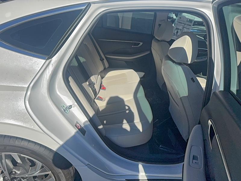 Фото 6 - HYUNDAI SONATA