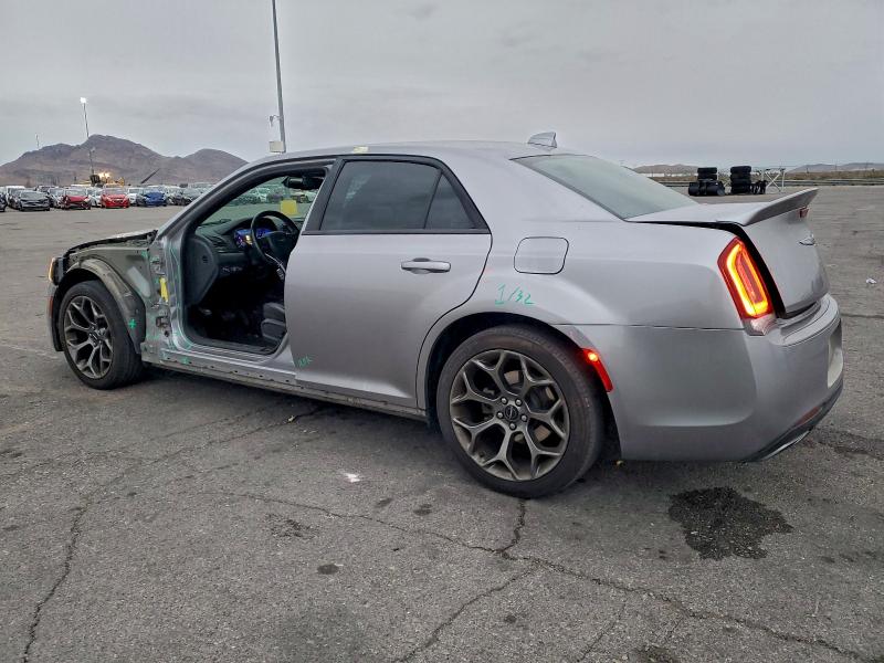 Фото 2 - CHRYSLER 300