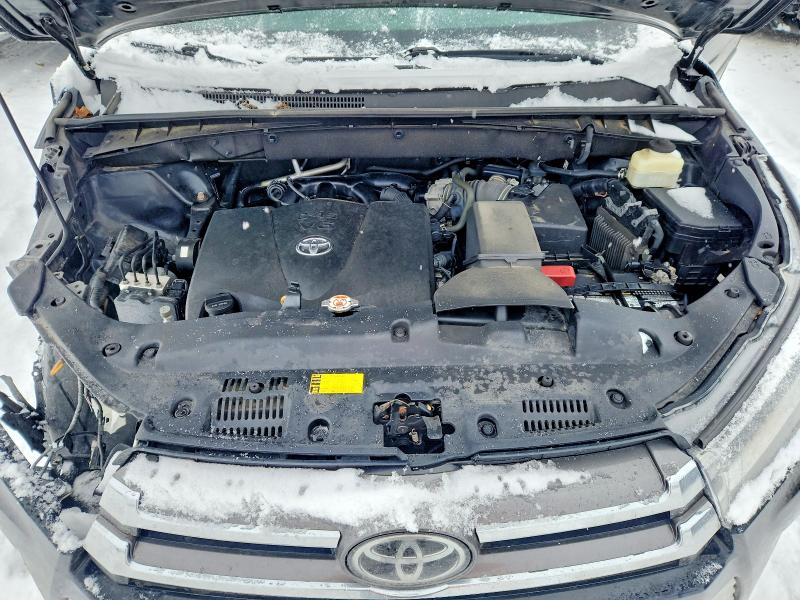 Фото 12 - TOYOTA HIGHLANDER