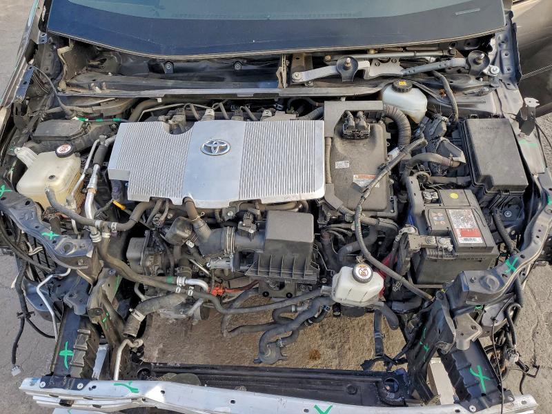 Фото 11 - TOYOTA PRIUS