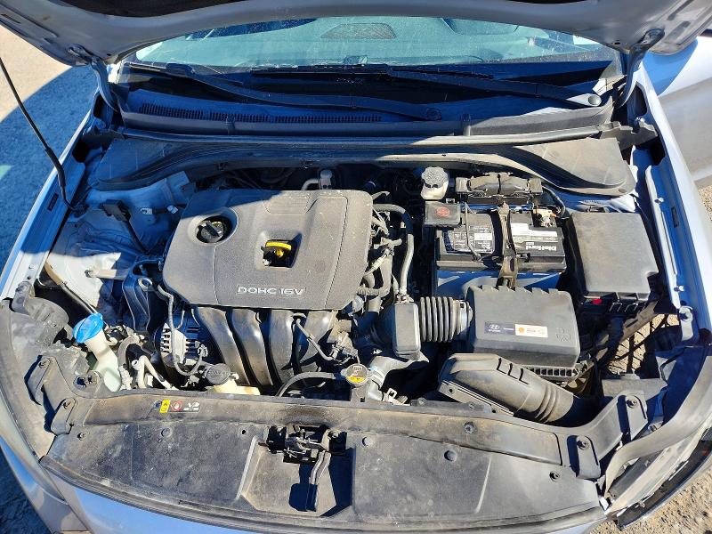 Фото 11 - HYUNDAI ELANTRA