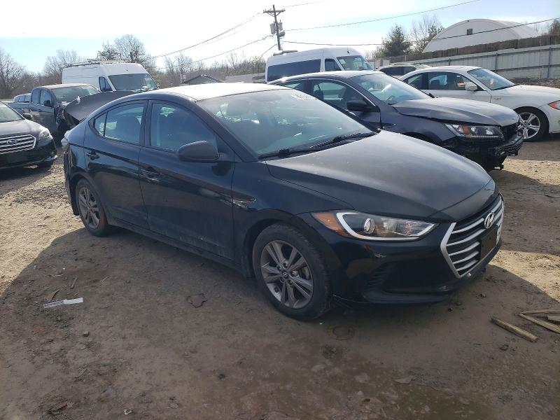 Фото 4 - HYUNDAI ELANTRA