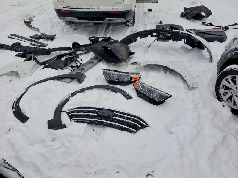 Фото 13 - FORD EXPLORER