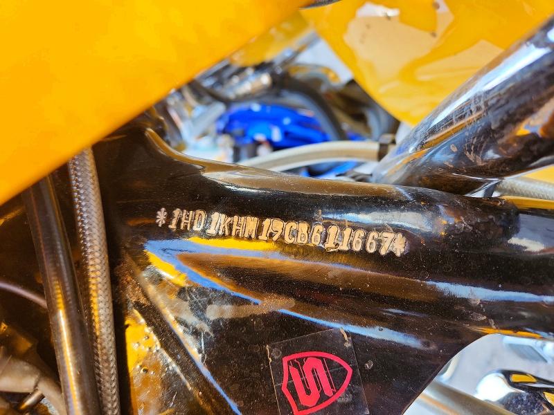 HARLEY-DAVIDSON FL 2012