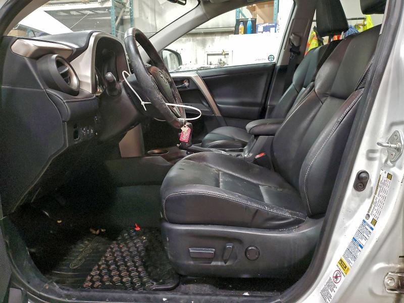 Фото 7 - TOYOTA RAV4