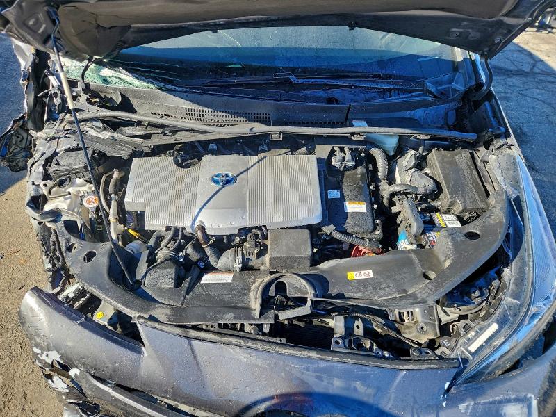 Фото 11 - TOYOTA PRIUS