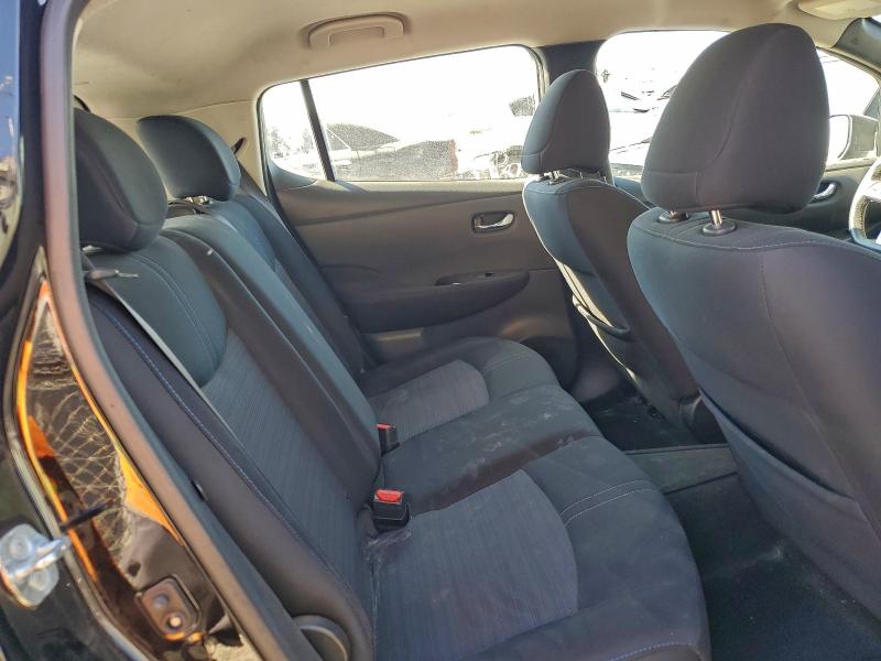 Фото 10 - NISSAN LEAF