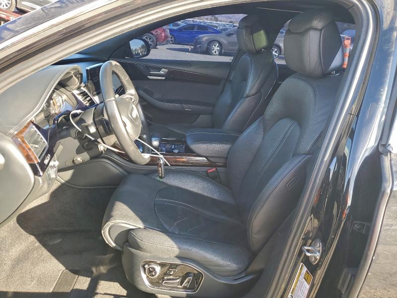 Фото 7 - AUDI A8