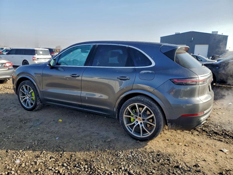 Фото 2 - PORSCHE CAYENNE