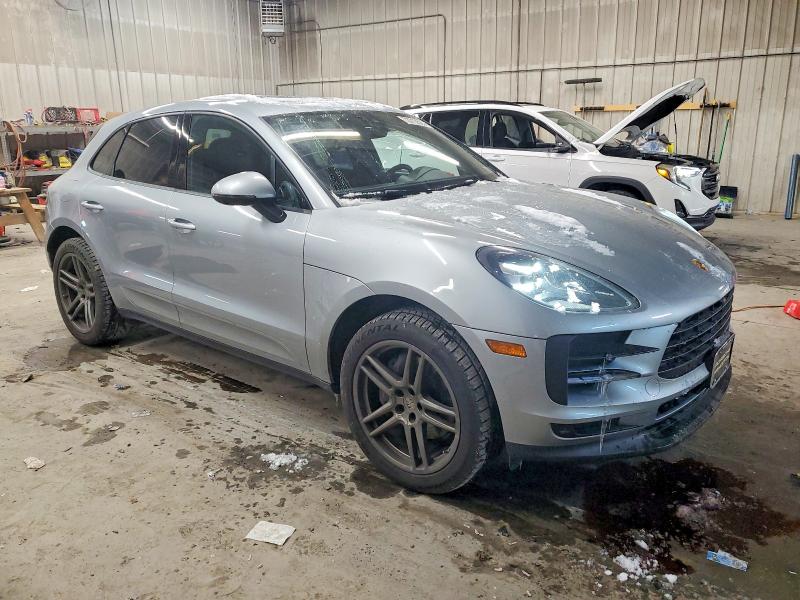 Фото 4 - PORSCHE MACAN