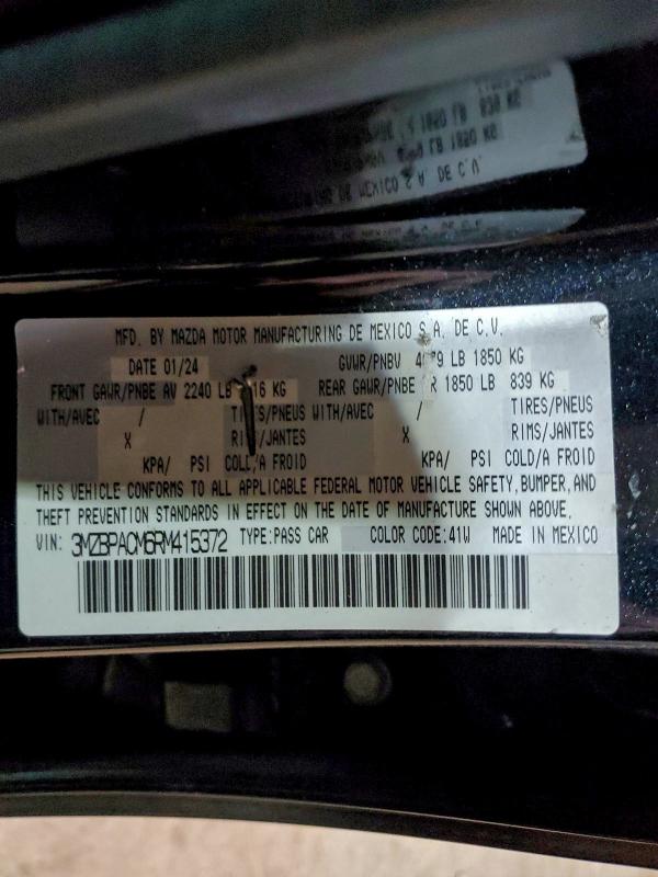 Фото 12 - MAZDA 3