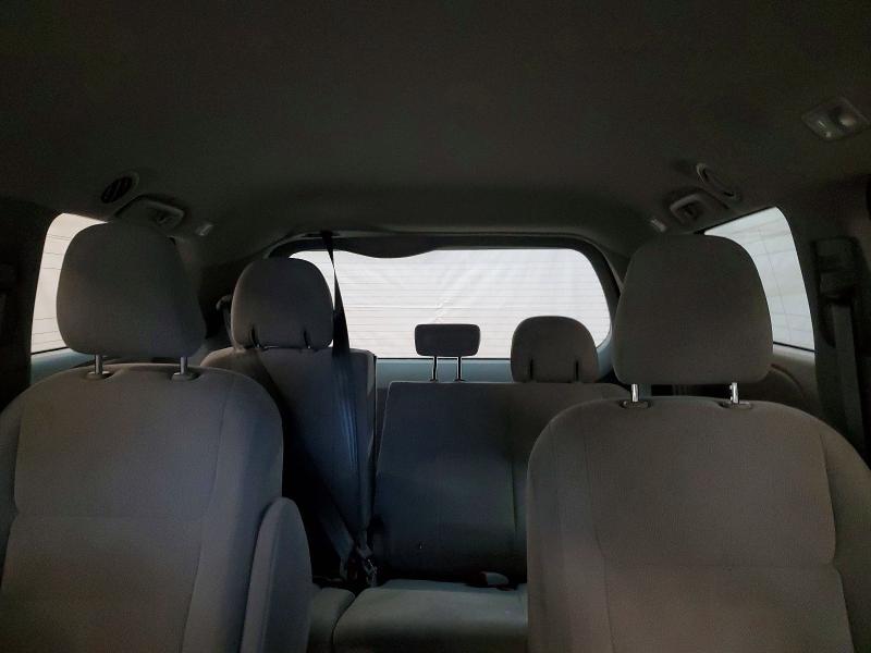 Фото 10 - TOYOTA SIENNA