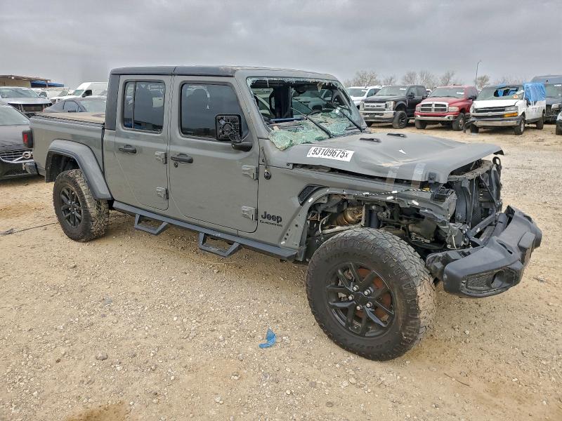 Фото 4 - JEEP GLADIATOR