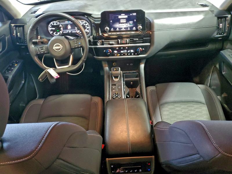 Фото 8 - NISSAN PATHFINDER