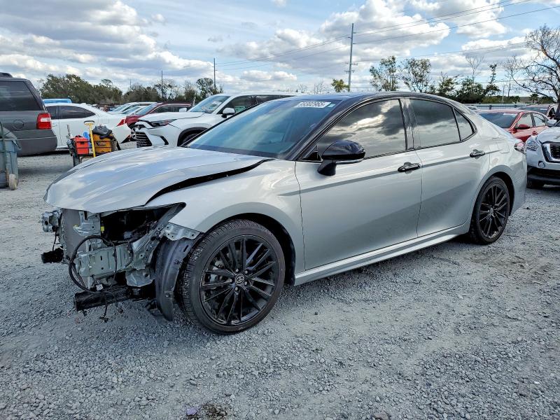 Фото 1 - TOYOTA CAMRY