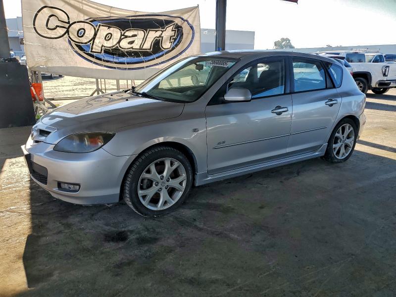 Фото 1 - MAZDA 3