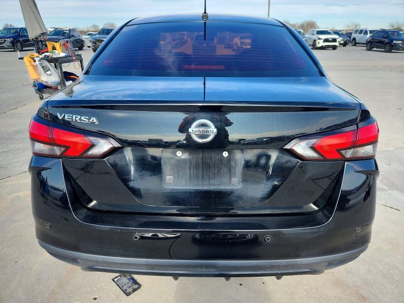 Фото 6 - NISSAN VERSA