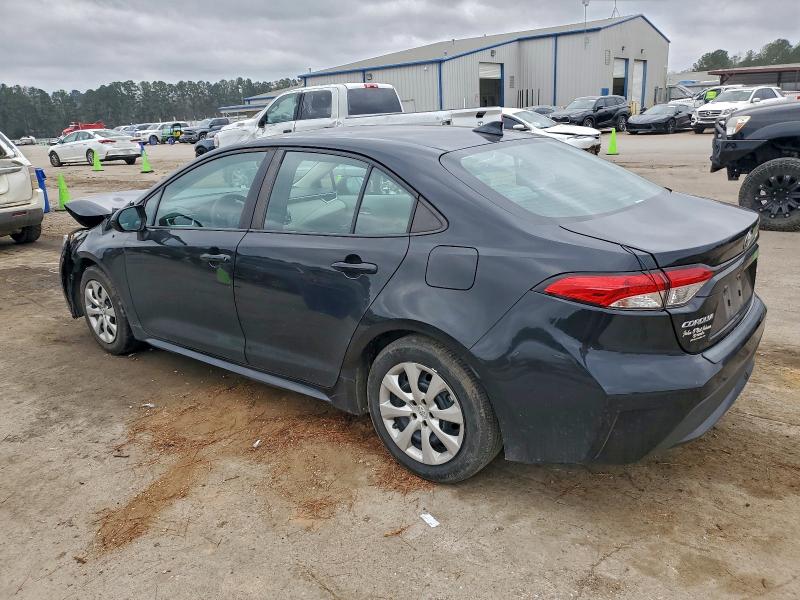 Фото 2 - TOYOTA COROLLA