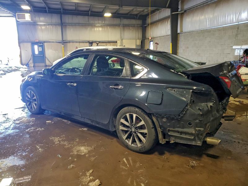 Фото 2 - NISSAN ALTIMA