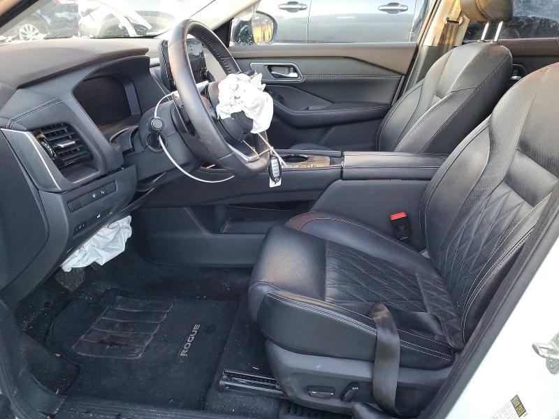 Фото 7 - NISSAN ROGUE